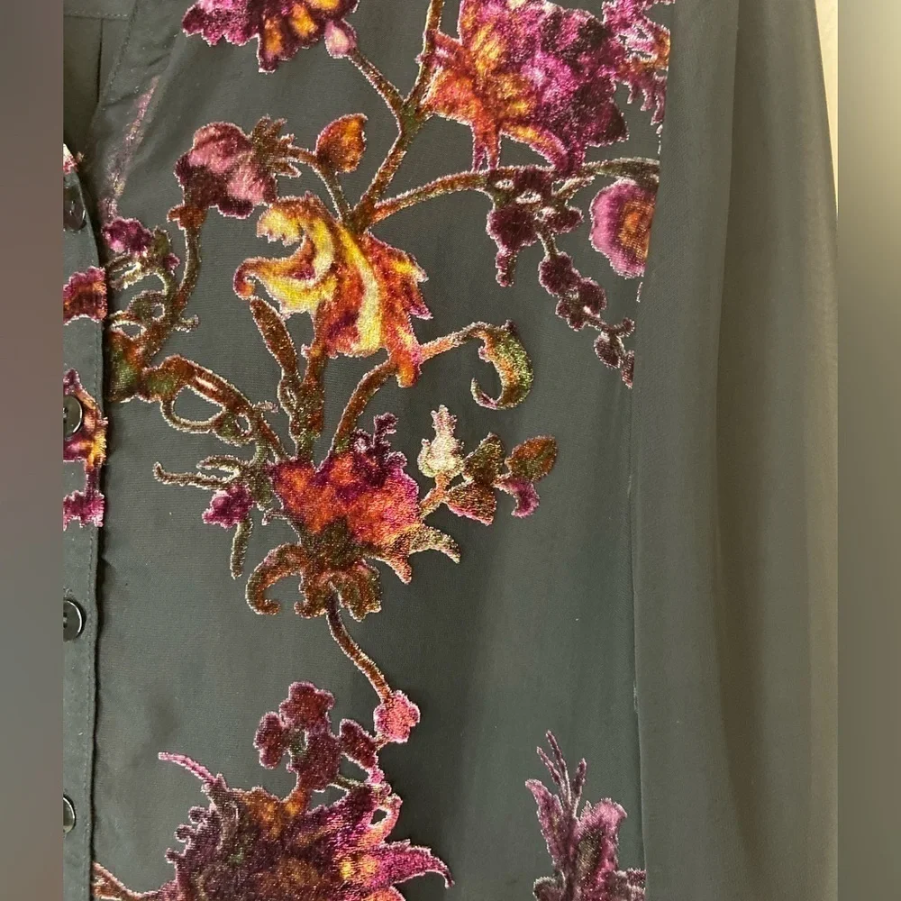 Roz & Ali~Sheer Black Fabric~Crushed Velvet Floral Design~Long Sleeves~Size S - Picture 3 of 10